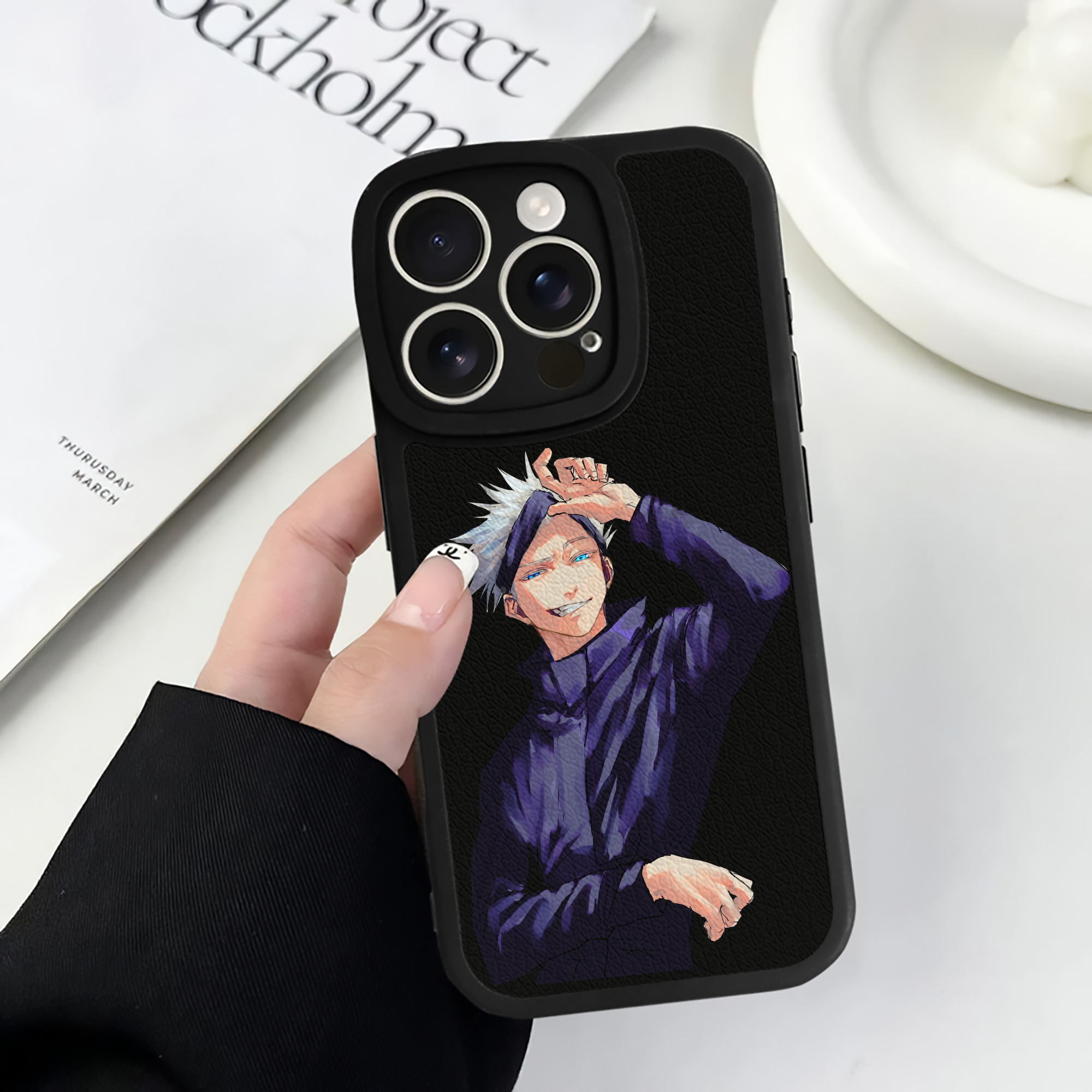 （画像用） 呪術廻戦 Jujutsu Kaisen 【iPhone 16シリーズ対応】シリコンスマホケース（レザー調） 材質：シリコン